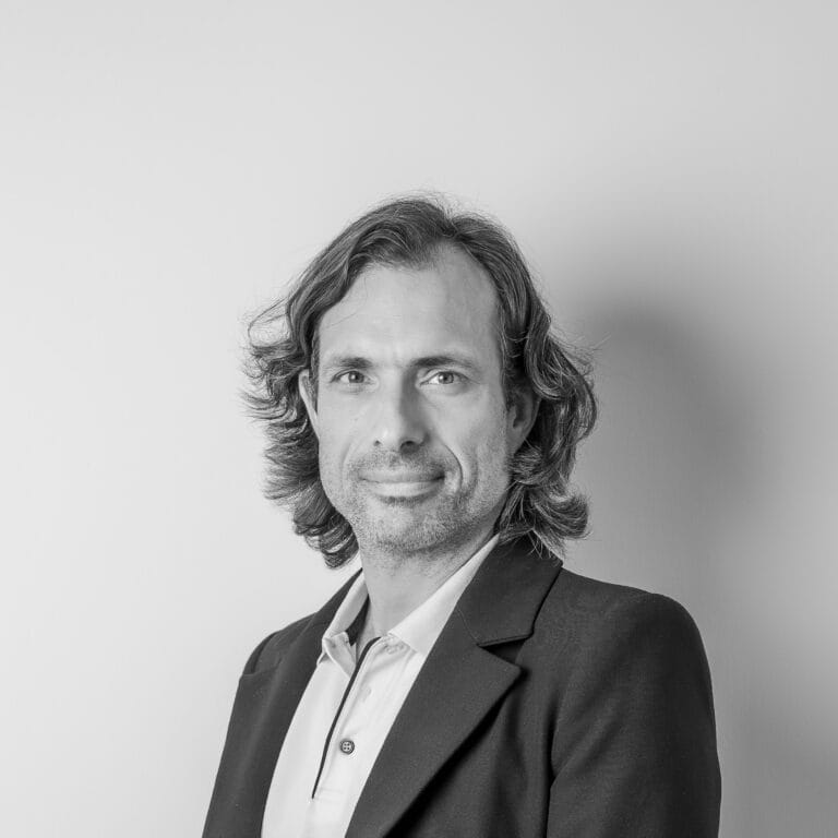 Santiago Gil